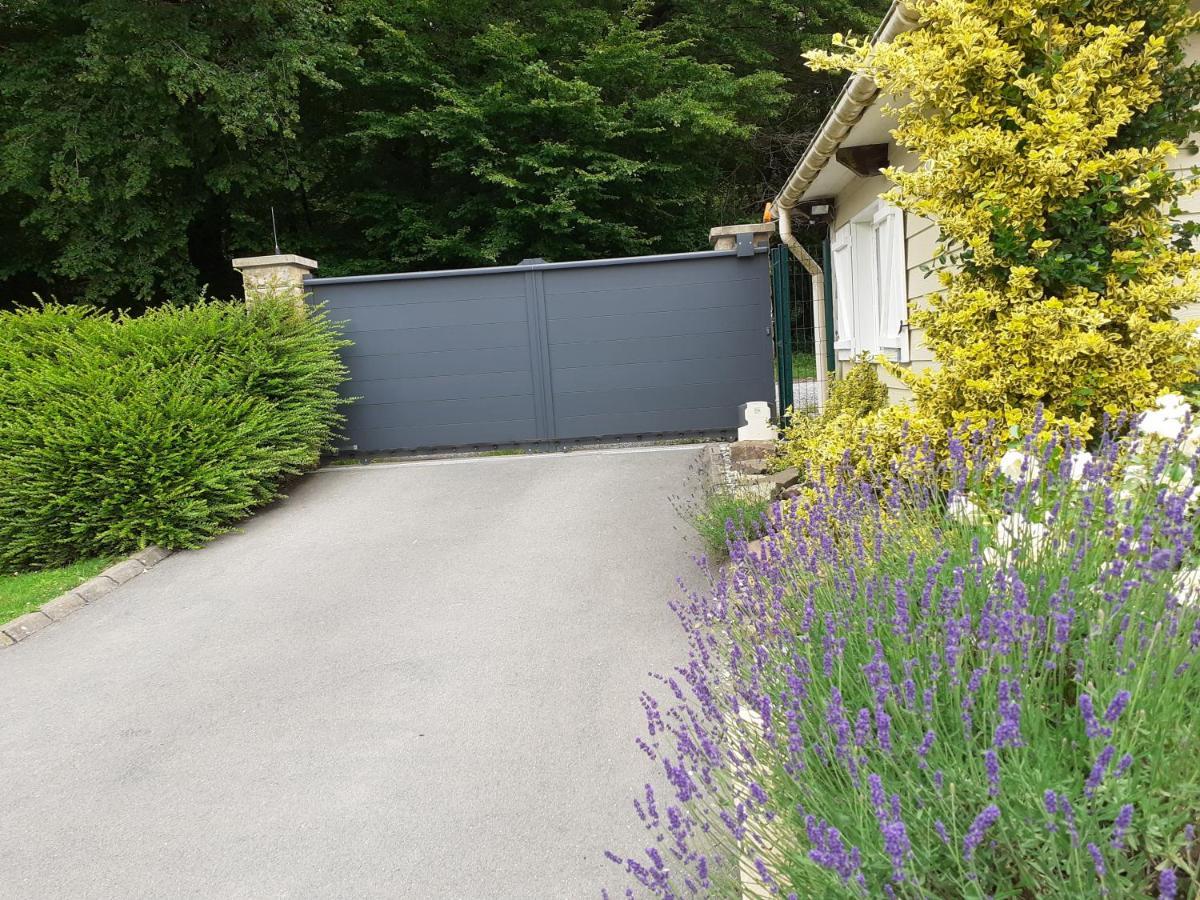 Bed and Breakfast Relais Des Tourterelles La Neuville-aux-Joutes Екстер'єр фото