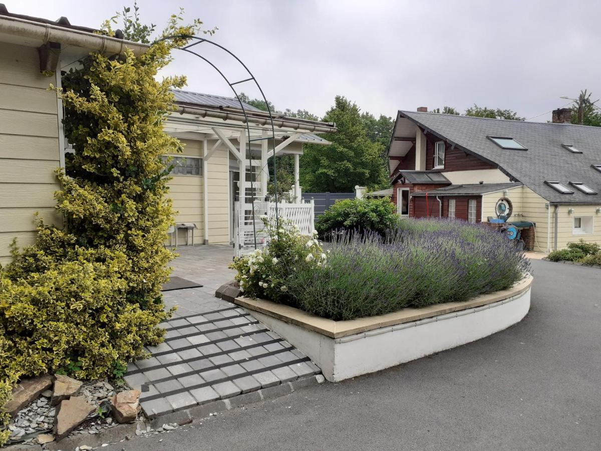 Bed and Breakfast Relais Des Tourterelles La Neuville-aux-Joutes Екстер'єр фото